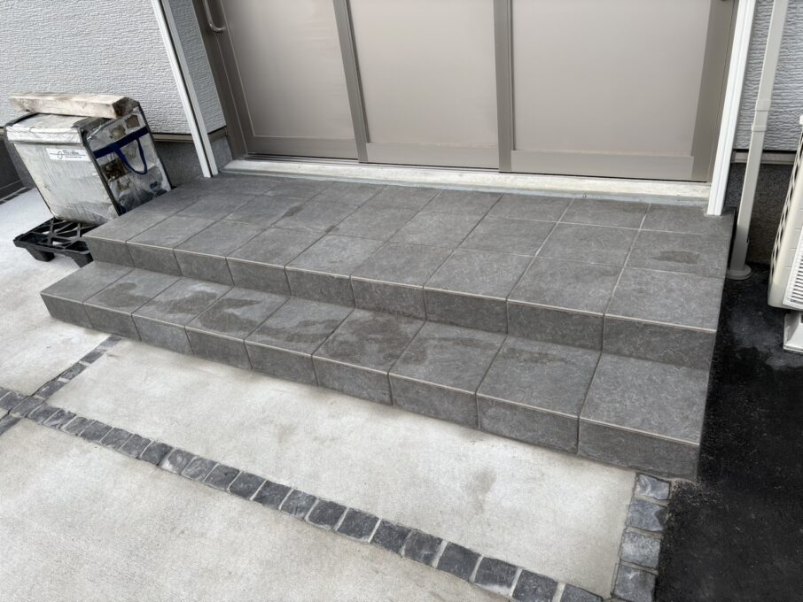 タイル張り工事